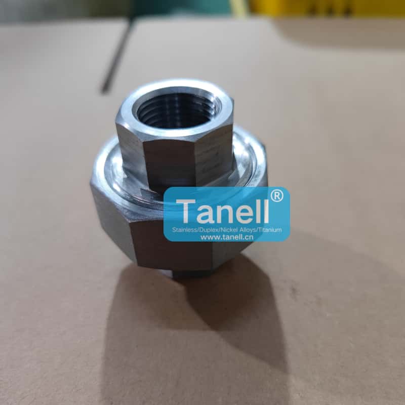 GB/T3287-2011 NB/T47008-2017 16Mn Material DN15 PN63 Union